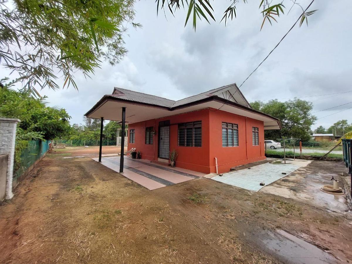Homestay Ummi Куала Теренгану Екстериор снимка