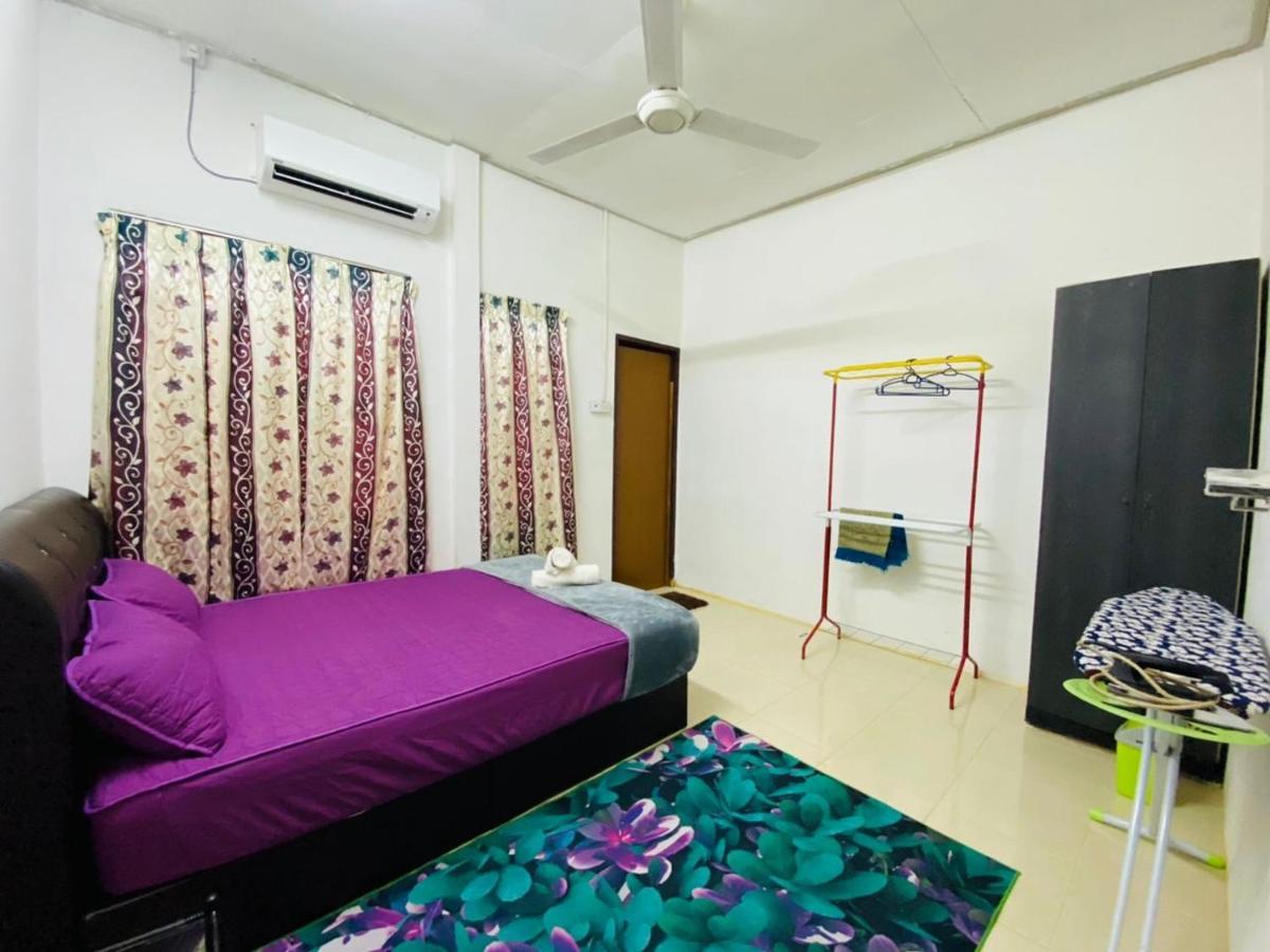 Homestay Ummi Куала Теренгану Екстериор снимка