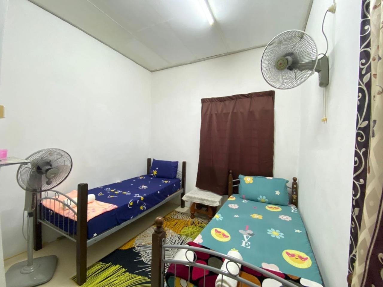 Homestay Ummi Куала Теренгану Екстериор снимка